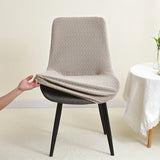 housse de chaise scandinave assise et dossier incurvé taupe 